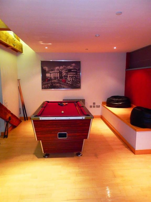 Luxurious City Centre Penthouse ニューカッスル・アポン・タイン エクステリア 写真